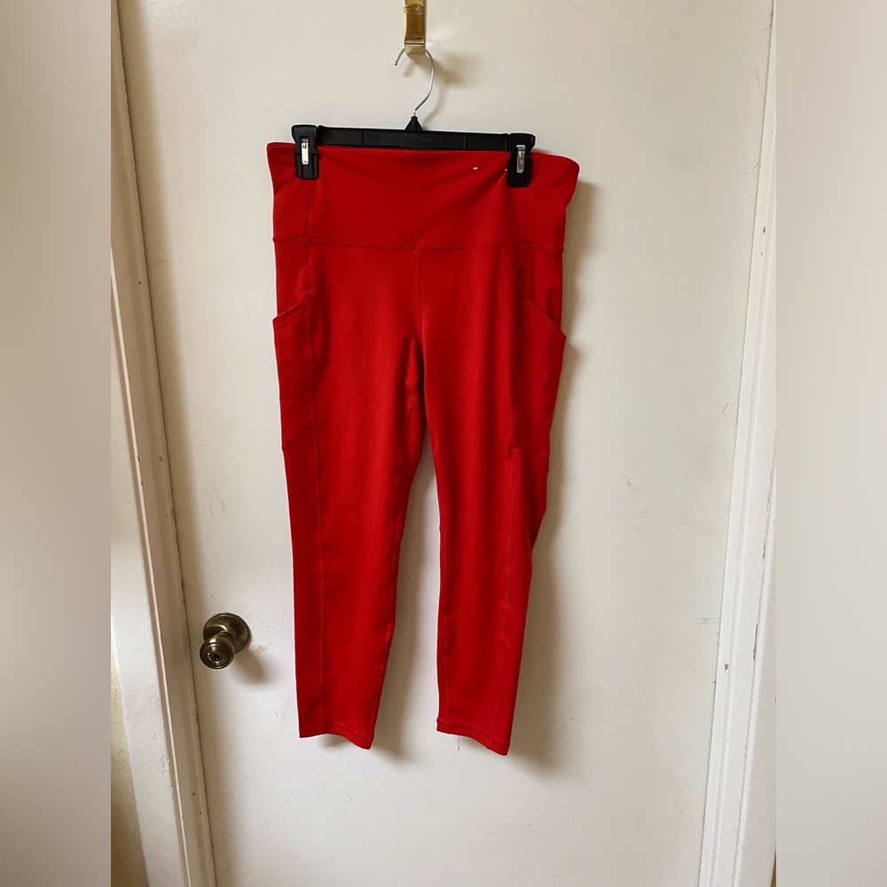 Xersion Bold Red 7/8 Leggings NWOT